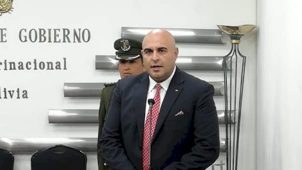 Gobierno advierte con «usar la fuerza» en K'ara K'ara si el diálogo no funciona