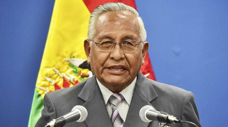 Cárdenas acusa al exministro Aguilar de prohibir la educación virtual con sanciones
