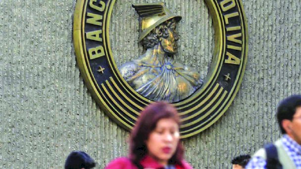 Gobierno busca diferir pagos de estatales que recibieron fondos públicos
