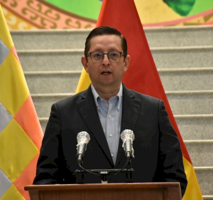 El Gobierno activa un primer paquete de Bs 500 MM en créditos para microempresarios