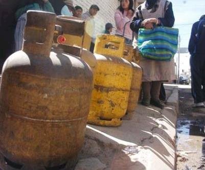 Ciudadanos demandan GLP durante el encapsulamiento en Tarija