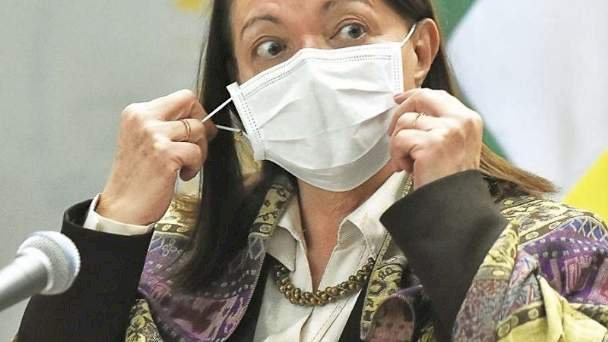 Eydi Roca, la ministra de Salud, da positivo a Covid-19