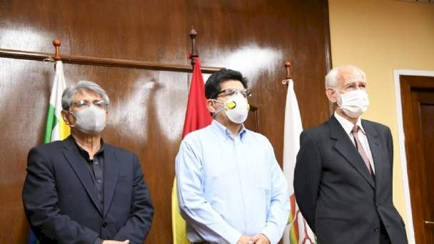 El Ministerio de Salud posesiona a tres nuevos viceministros