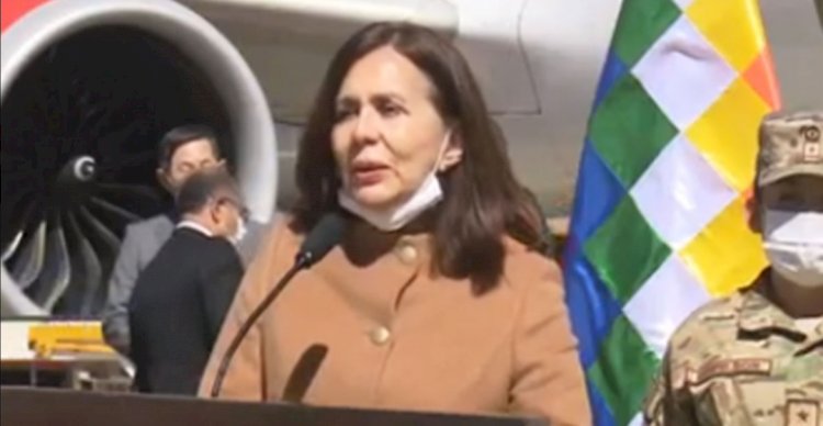La canciller Longaric dio positivo a la prueba de COVID-19, es el quinto caso del gabinete