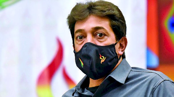 Zamora denuncia que Bs 100 MM de YPFB fueron movidos a cuentas privadas