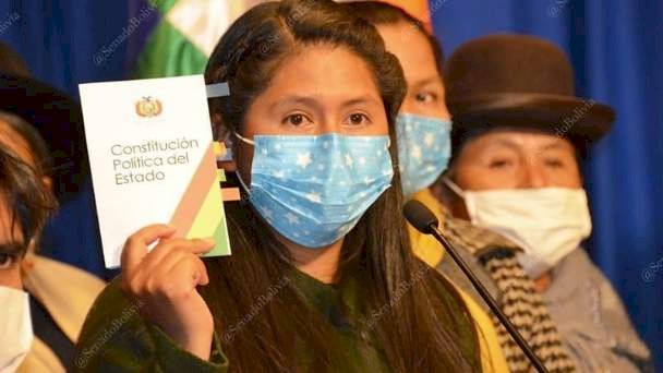 Arias y Copa se lanzan dardos por Covid en el gabinete