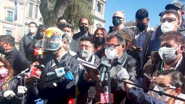 Cívicos exigen suspender las elecciones y resolver el caso fraude electoral