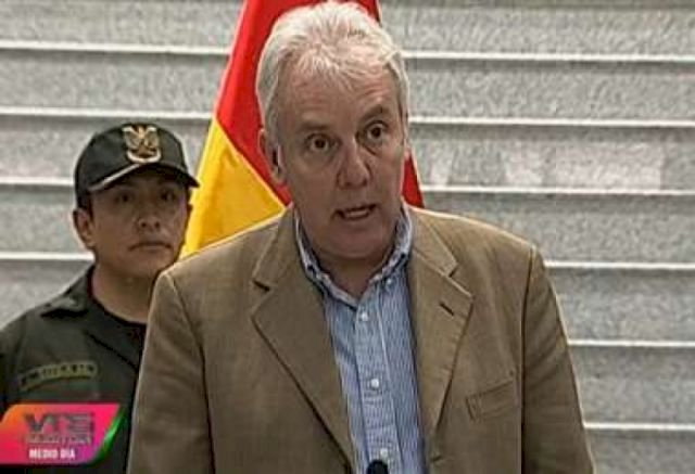 Ministro Díaz se ausenta por salud; Arias entra en su reemplazo