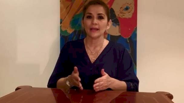 Añez: «Hemos clausurado el año escolar para evitar más contagios»