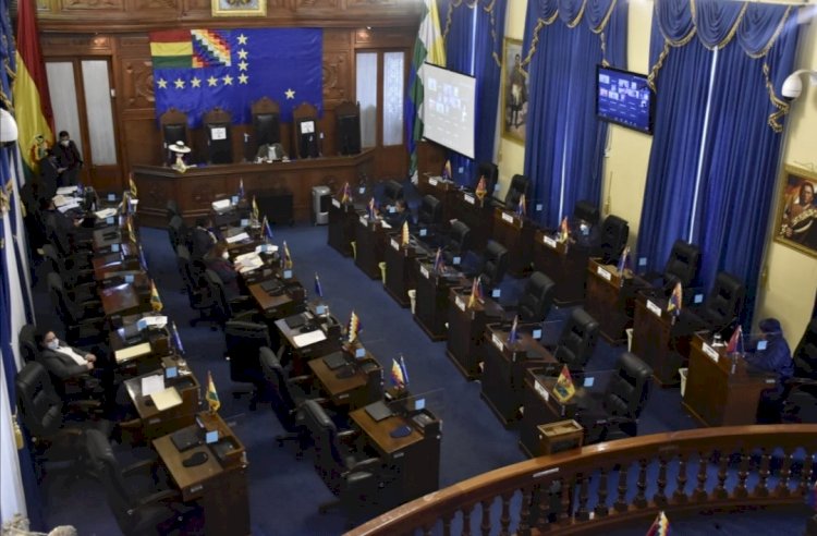 El Senado aprueba ley para el ‘arraigo’, por tres meses, de autoridades salientes