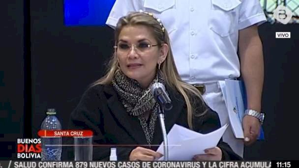 Añez reitera invitación a los candidatos para que firmen un pacto por los bonos