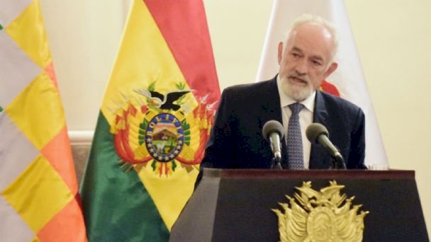 Presidente del BCB es internado por complicaciones derivadas de Covid-19